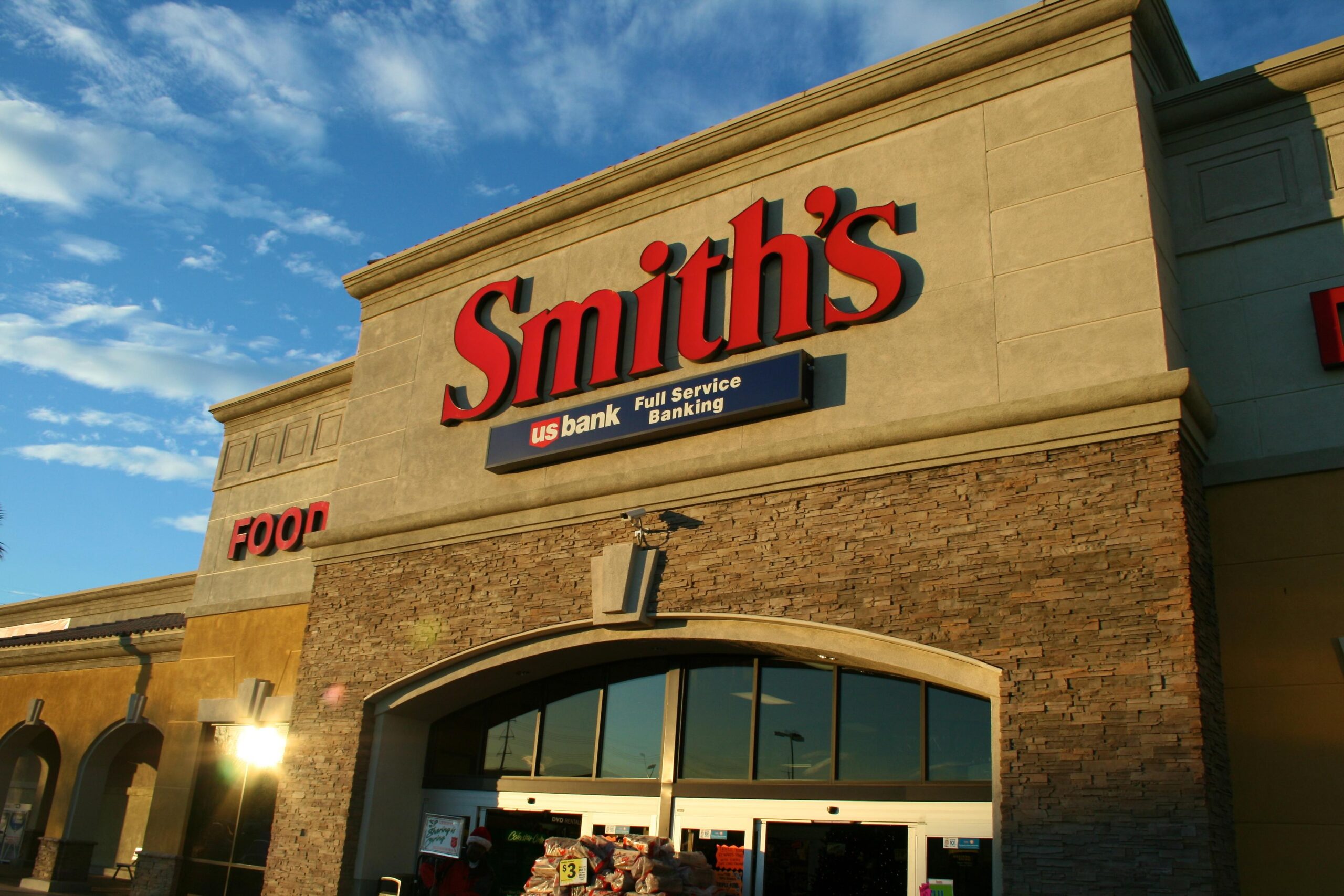 Featured image for “Smith’s Grocery Stores – (Various Locations)”